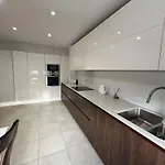 شقة Family Friendly Flat Steps From The Zoo *