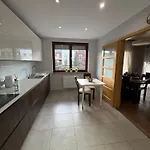 Family Friendly Flat Steps From The Zoo شقة *