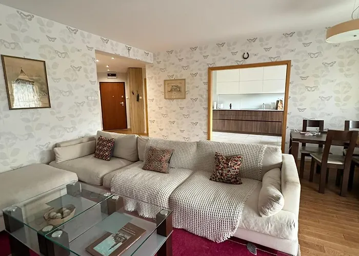 Family Friendly Flat Steps From The Zoo Appartement Wrocław