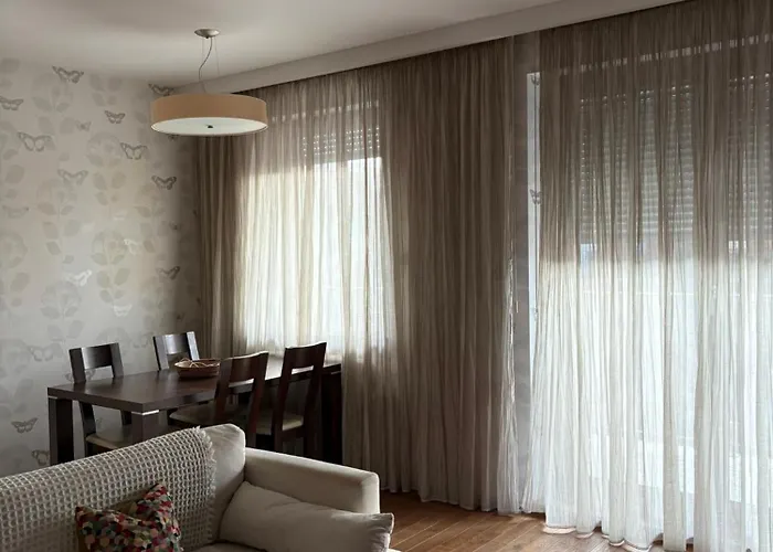 Family Friendly Flat Steps From The Zoo Διαμέρισμα *