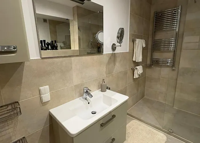 Family Friendly Flat Steps From The Zoo Βρότσλαβ